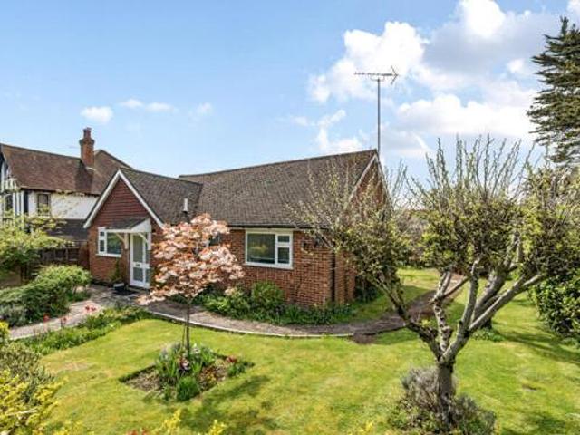House for sale in Pinner