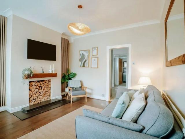 Townhouse for rent in Low Harrogate, Harrogate