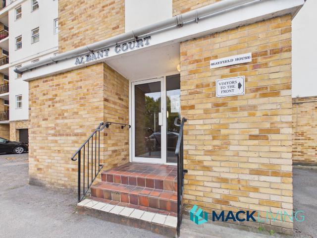 House for rent in Warden Hill, Cheltenham