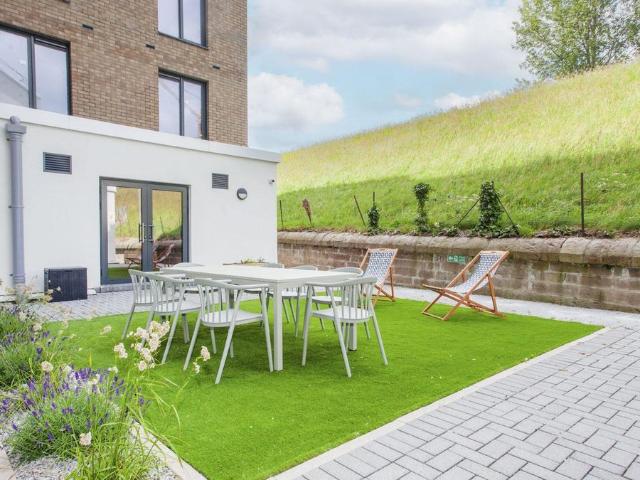 Studio for rent in Newington, Scotland