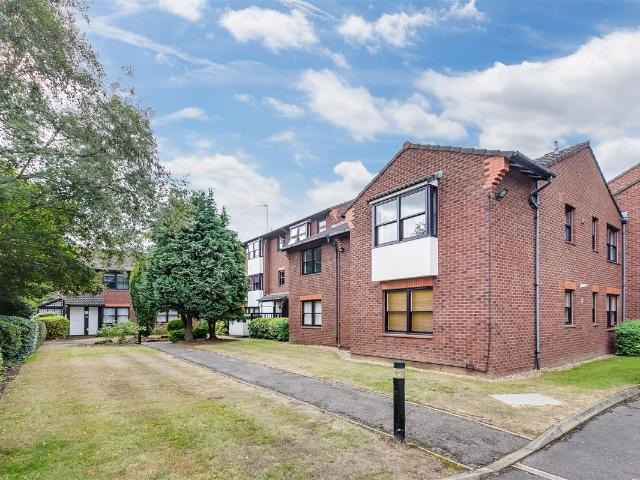 Studio for rent in Wellington Court, Greater London