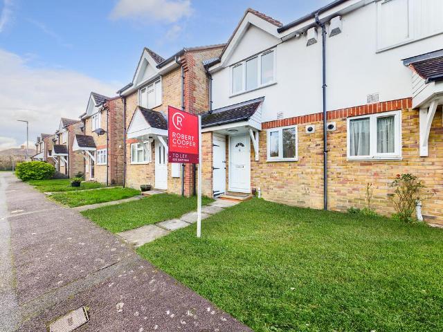 House for rent in Eastcote, Greater London