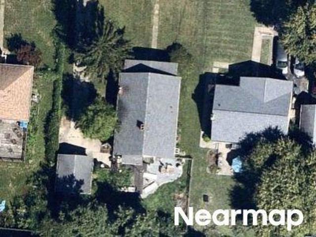 House for sale in Roselawn, Ohio