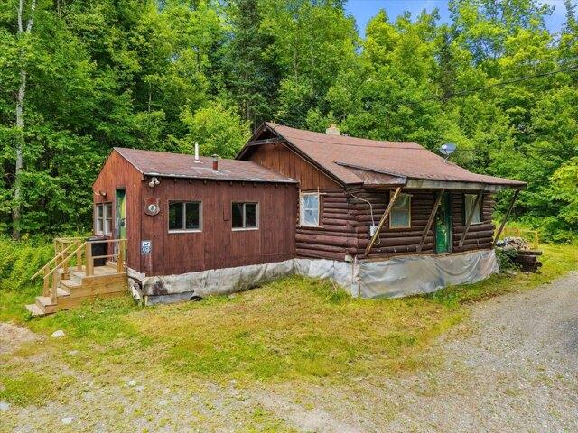 House for sale in Maine