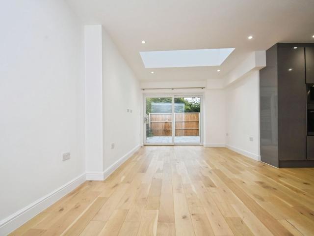 House for rent in London Borough of Bexley, Greater London