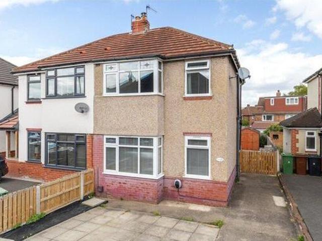House for sale in West Chevin, Guiseley