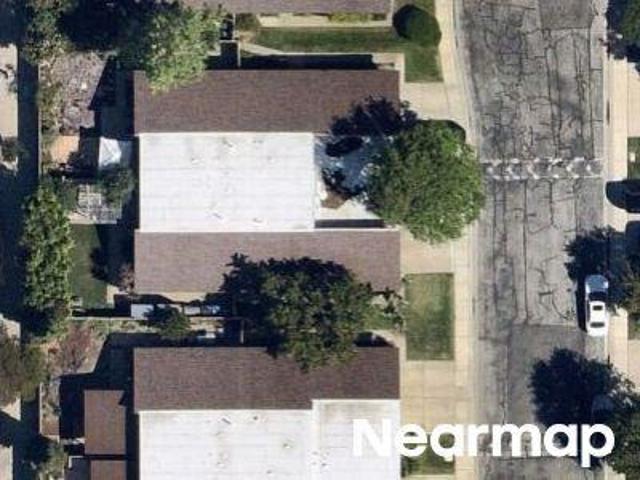 Townhouse for sale in Canoga Park, California
