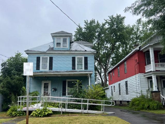 House for sale in Oneida, New York