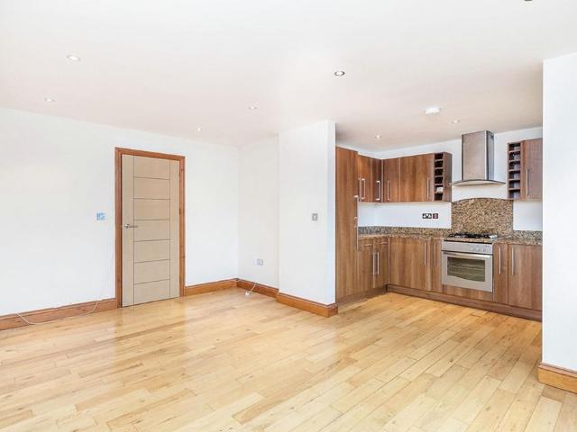 Apartment for rent in Barnehurst, Greater London