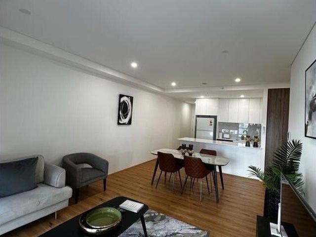Room for rent in Mays Hill, Sydney