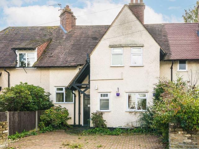 Apartment for rent in Hampton Hill, Greater London