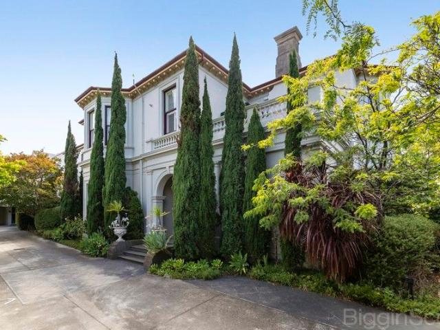 Apartment for sale in Camerons Creek, Victoria