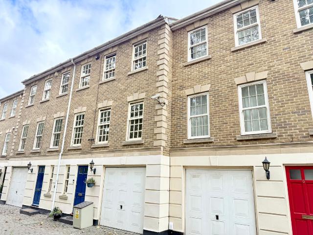 House for rent in Royal Borough of Greenwich, Greater London