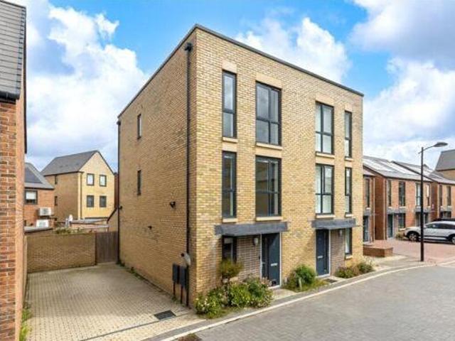 House for rent in Lyons, Greater London