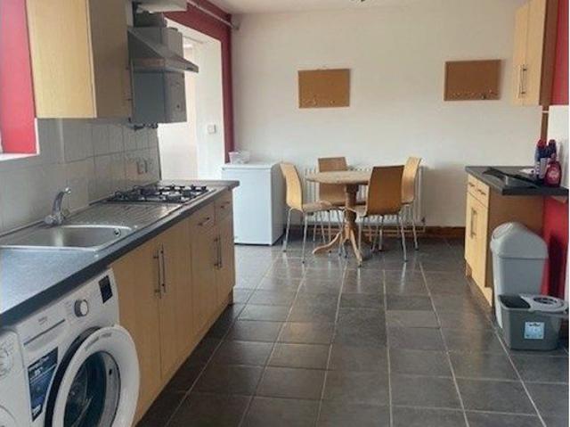 House for rent in Jacobs Well, Guildford