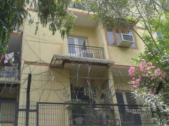 Flat for sale in East Delhi, Deri