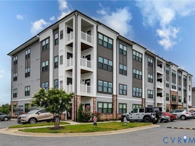 Condo for sale in Midlothian