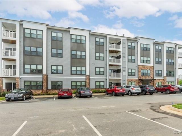 Condo for sale in Midlothian