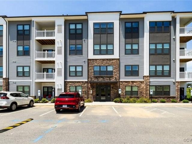 Condo for sale in Midlothian