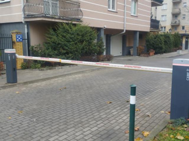 Garaż do wynajęcia w Jelonki, Warszawa
