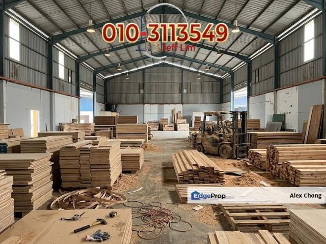 Warehouse for rent in Petaling, Alam Impian