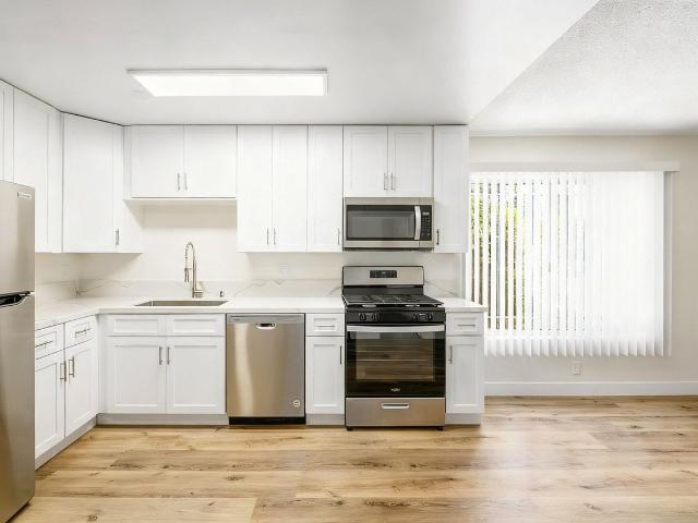 Apartment for rent in Canoga Park, California