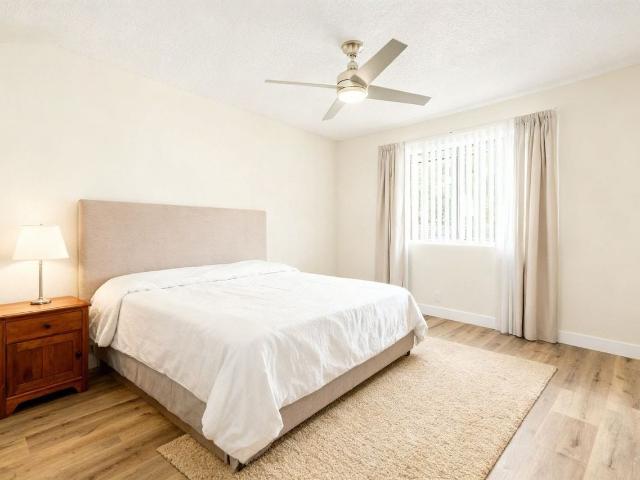 Apartment for rent in Canoga Park, California