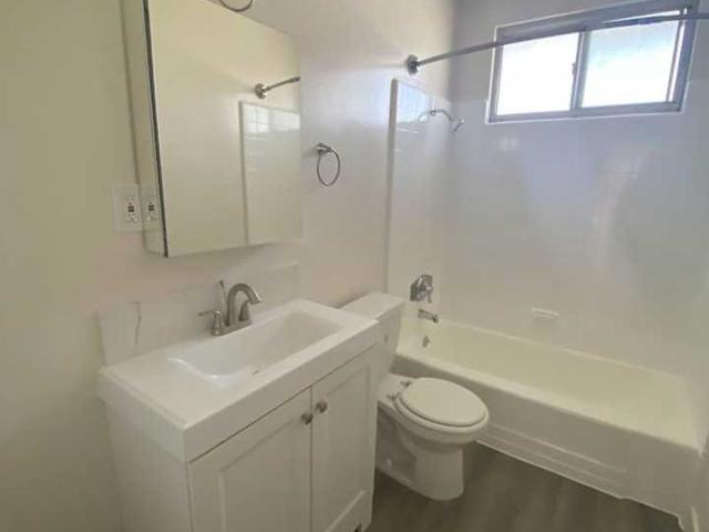 Apartment for rent in Canoga Park, California