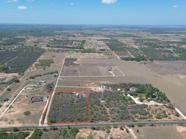 Land for sale in Lytle, Texas
