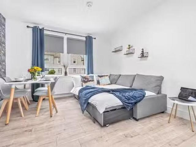 Apartment for rent in Viewpark, Scotland