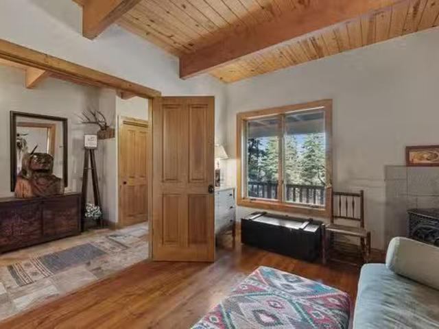 Apartment for rent in California