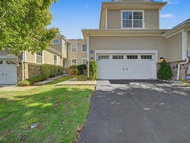 Condo for sale in Fairfield, Essex County