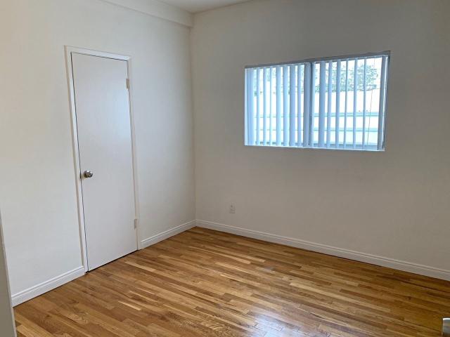 Apartment for rent in Canoga Park, California