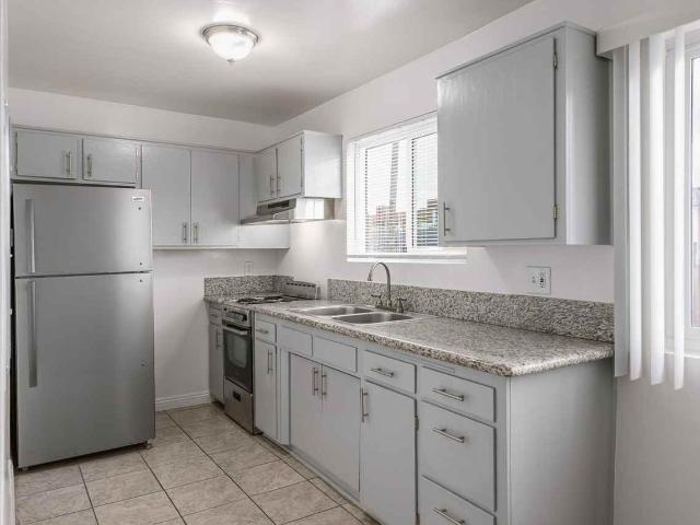 Apartment for rent in Canoga Park, California