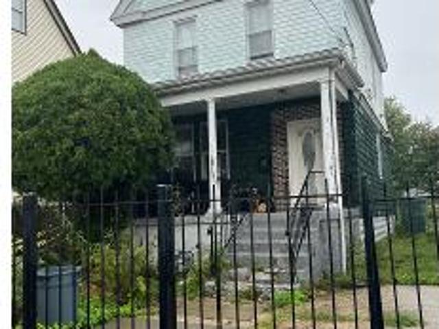 House for sale in Far Rockaway House for sale in Far Rockaway