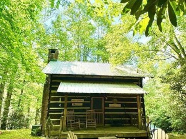 House for sale in Cashiers