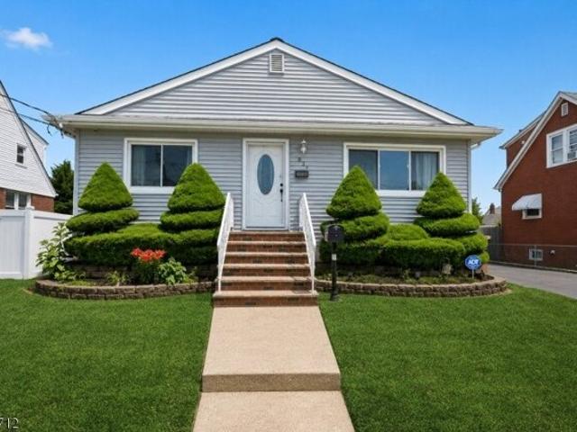 House for sale in Linden, New Jersey