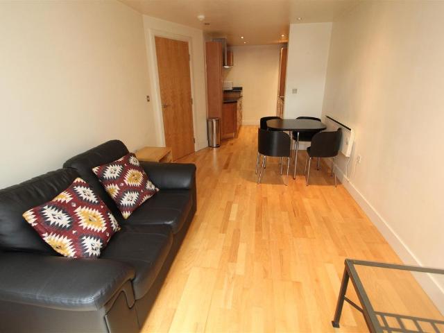 House for rent in Richmond Hill, West Yorkshire