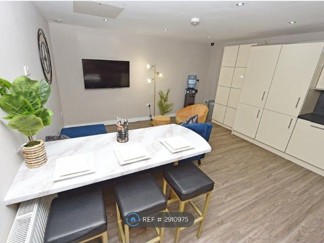 House for rent in Roby Mill, Lancashire