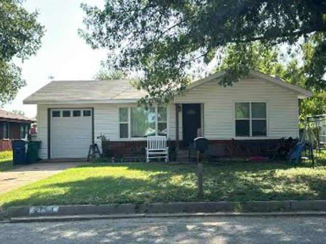 House for sale in Jacksboro, Texas