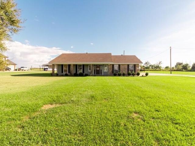 House for sale in Iowa, Louisiana