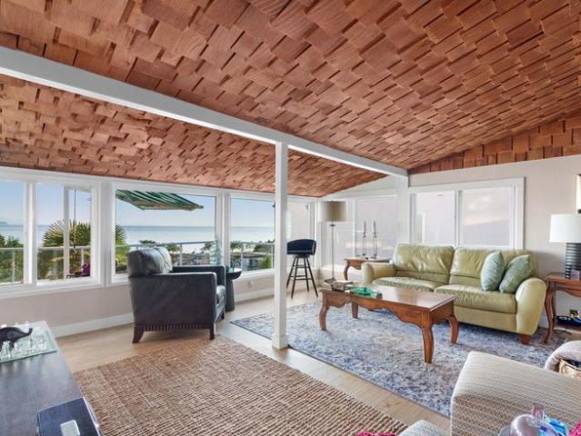 House for rent in White Rock, British Columbia