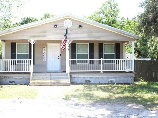 House for sale in Zellwood