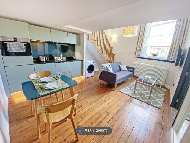 Apartment for rent in Powderhall, Broughton
