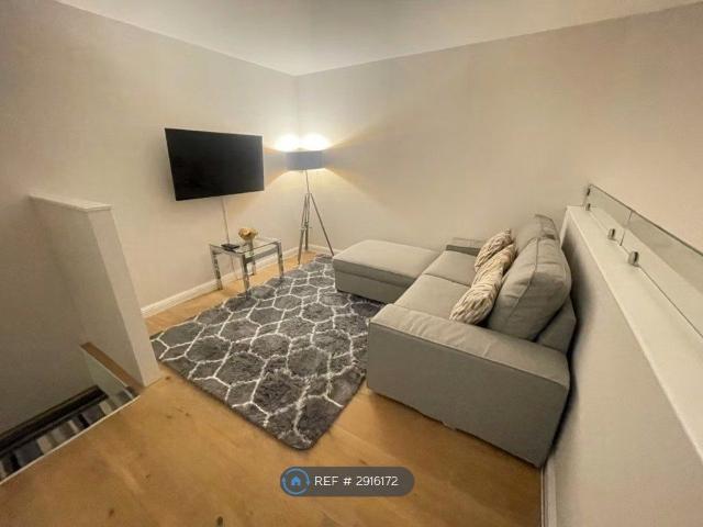 Apartment for rent in Powderhall, Broughton