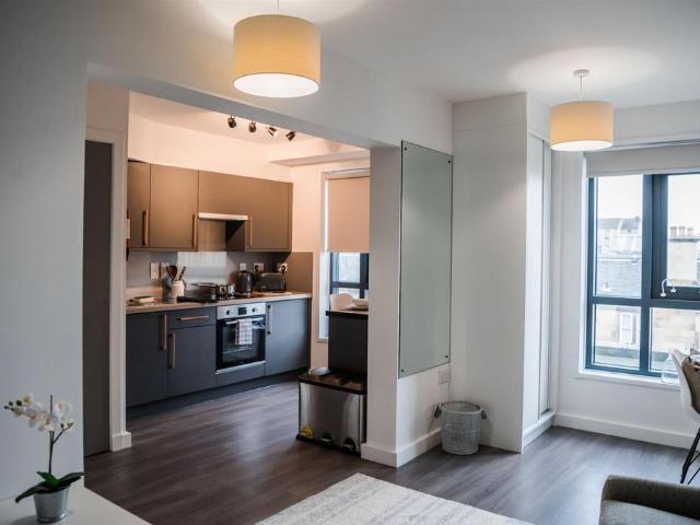 Apartment for rent in Gayfield, Broughton