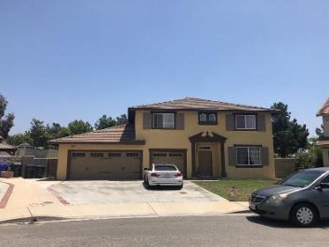 House for sale in Fontana