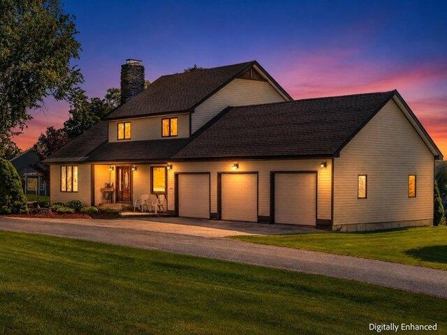 House for sale in Williamstown, Vermont