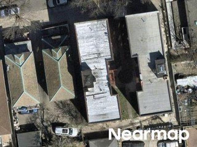 House for sale in The Bronx, Arverne
