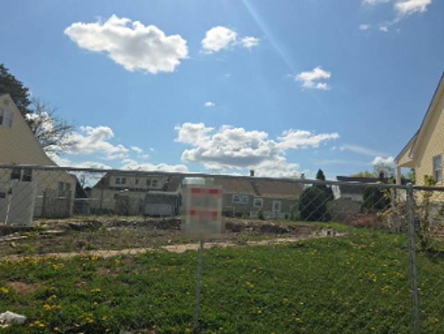 House for sale in Avenel, New Jersey